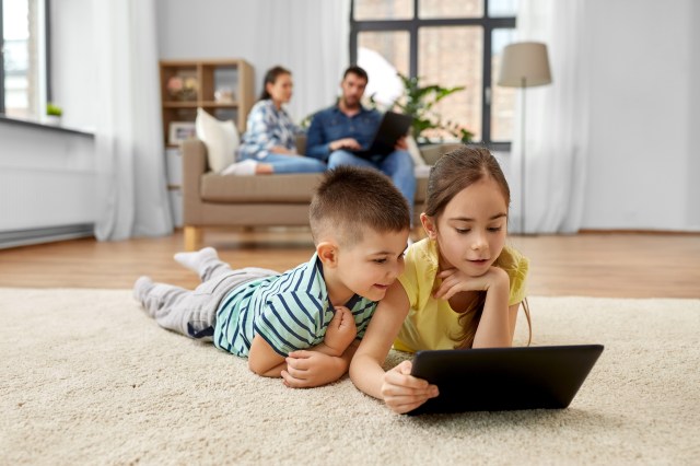 Managing Screen Time: Understanding the Impact on Mental Health